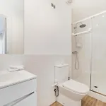 Campolide Duplex Διαμέρισμα *