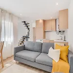 Campolide Duplex Διαμέρισμα *
