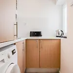 Campolide Duplex Apartamento