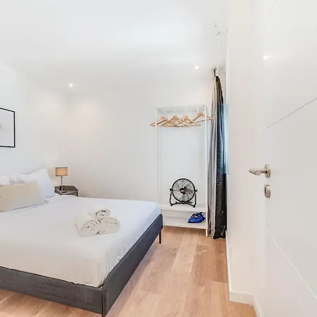 Daire Campolide Duplex Lisboa