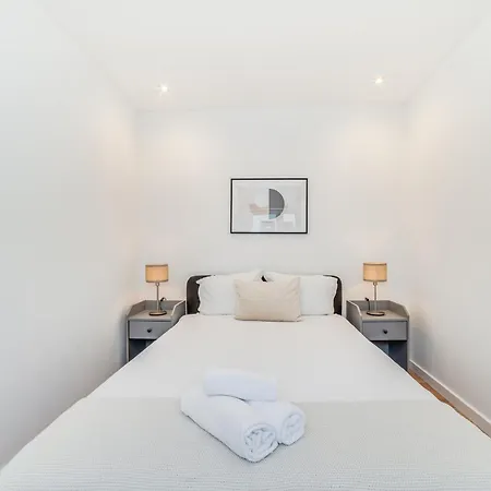 Campolide Duplex Daire Lisboa