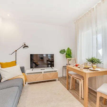 Apartment Campolide Duplex