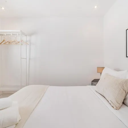 Apartment Campolide Duplex *