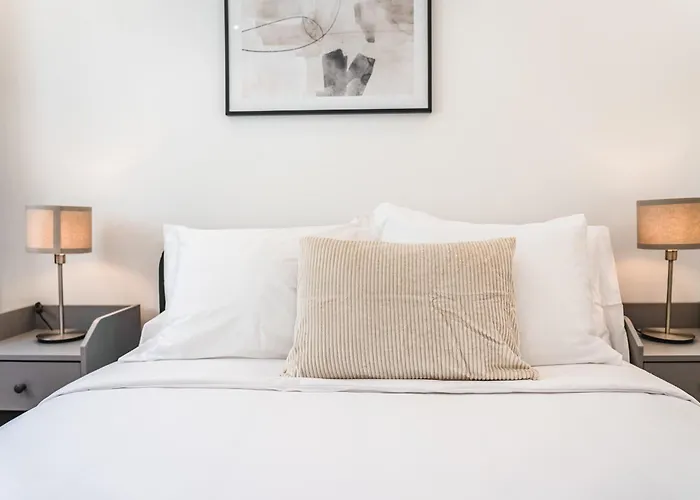 Campolide Duplex Apartment