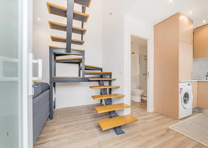 Campolide Duplex Apartment *