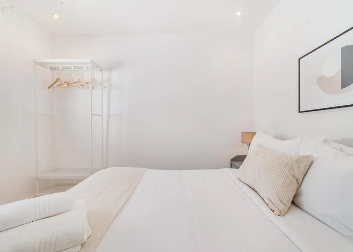 Apartment Campolide Duplex *