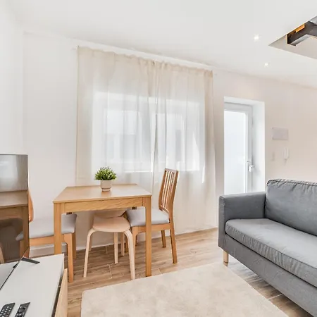 Campolide Duplex Лиссабон
