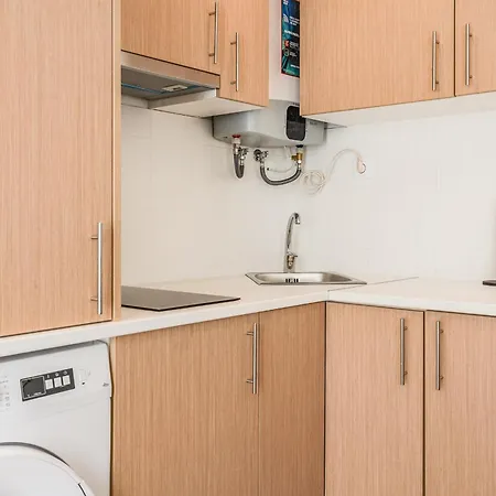 Campolide Duplex Appartement *